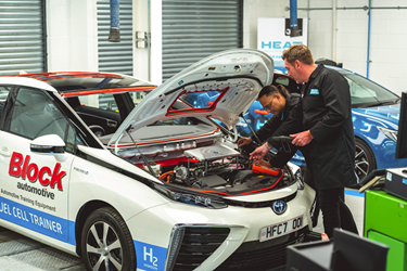 Blackburn College Leading the Way in Hydrogen Qualification Training in England