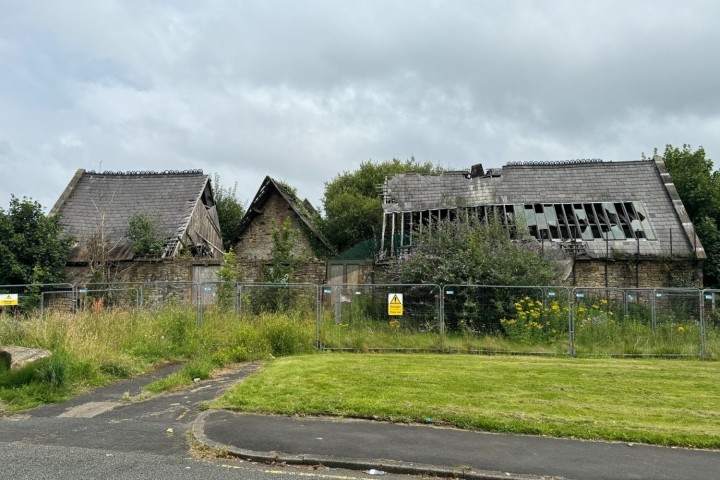 Calico Homes Wood Top School