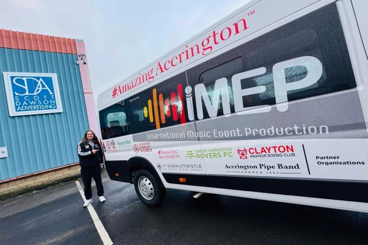 Lancashire Bombers Head Coach Russ Bury and the Amazing Accrington community minibus.jpg.jpg